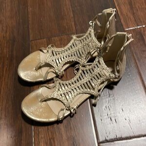 Y Not? 7.5M Sparkling Gold Glitter Strappy Flat Gladiator Sandals